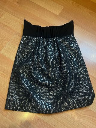 Vestido palabra de honor negro y plateado