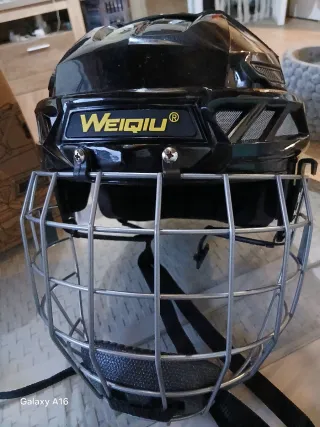 Casco de hockey nuevo