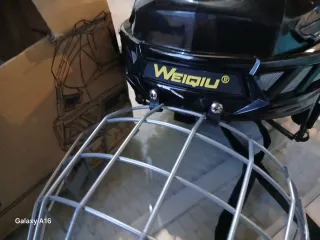Casco de hockey nuevo