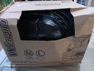 Casco de hockey nuevo