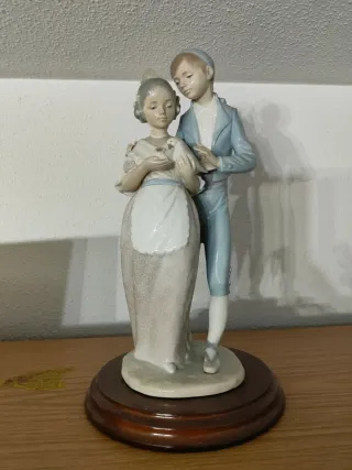 Figura Nao by Lladró Falleros con Paloma