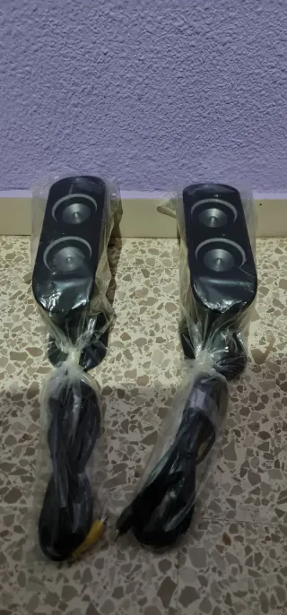 Coppia di altoparlanti esterni per PC neri