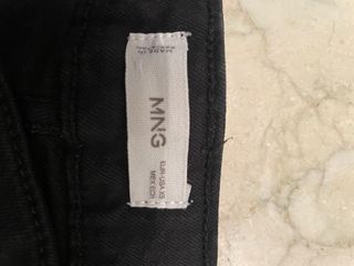 Pantalón cargo negro Mango