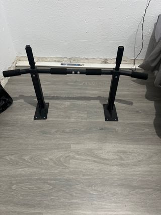 Barra de dominadas negra