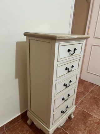 Cajonera de madera blanca y marrón