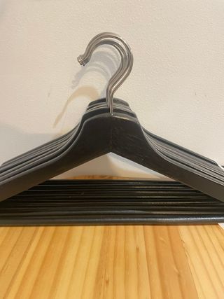 8 Perchas Ikea BUMERANG Madera Negra