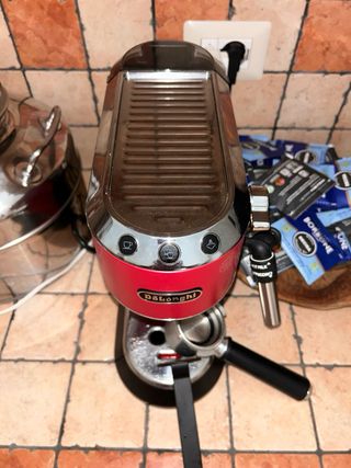 Macchina Caffè DeLonghi Rossa