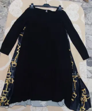 Abito lungo donna nero con catene oro