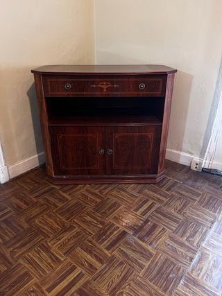 Mueble de salón de madera