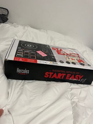 Mesa de mezclas Hercules DJControl Inpulse 200