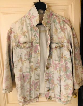 Chaqueta vaquera denim Zara flores