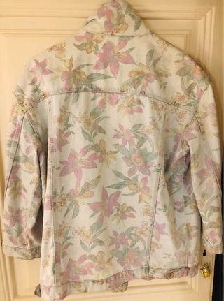 Chaqueta vaquera denim Zara flores