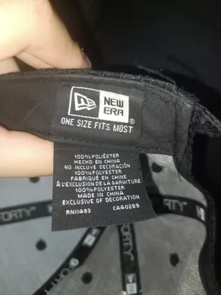 Gorra New Era Negra Encaje