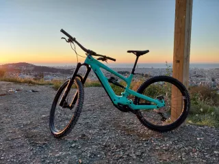 Bici YT Decoy Talla M 2024 eléctrica