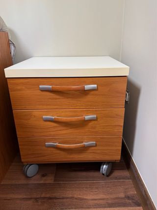 Habitación juvenil dos camas.