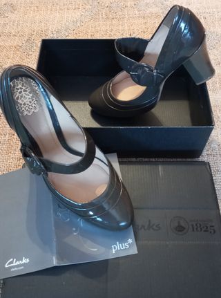 Zapatos Clarks charol tacón 38,5