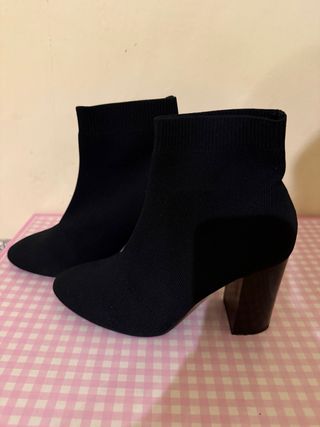 Stivaletti neri tacco largo