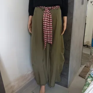 Pantaloni ballon verdi con cintura