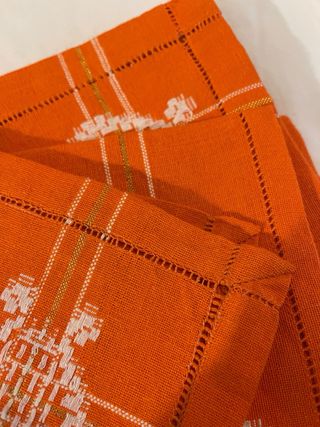 Tovaglia e 6 tovaglioli ricamati a punto giorno