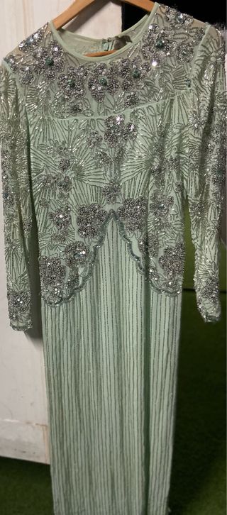 Vestido joya verde y plateado