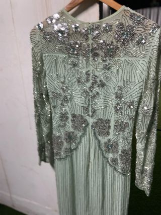 Vestido joya verde y plateado