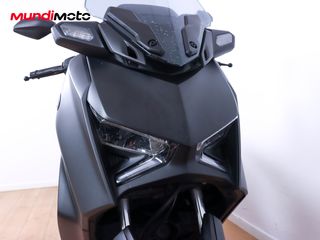 YAMAHA X-MAX 125