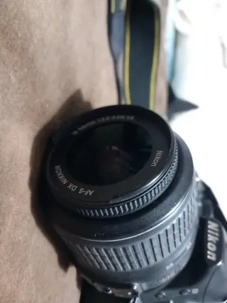 Cámara Nikon D3100 Negra + mochila +disparador+bat