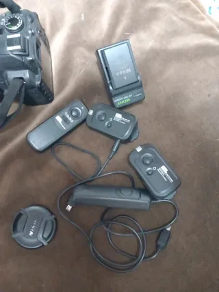 Cámara Nikon D3100 Negra + mochila +disparador+bat