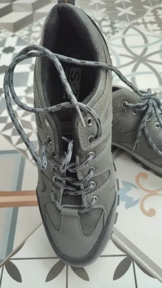 Zapatos de senderismo grises talla 41