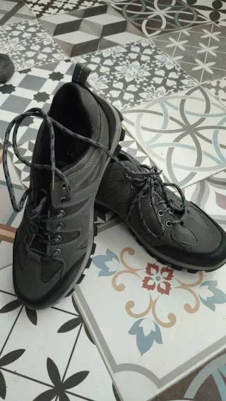 Zapatos de senderismo grises talla 41