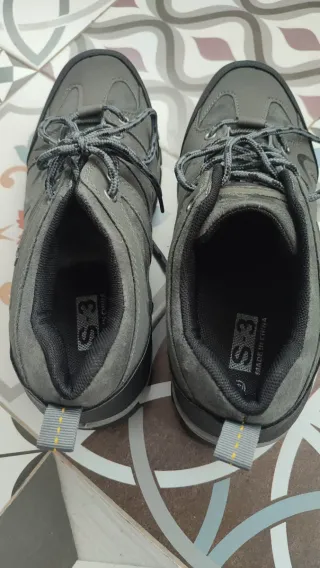 Zapatos de senderismo grises talla 41