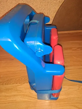 Elevador Silla Bebé Azul y Rojo