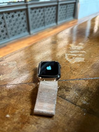 Apple Watch S4 44mm Oro