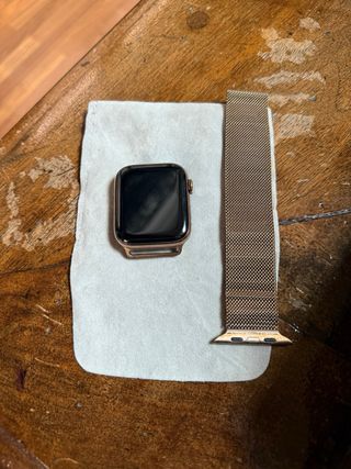 Apple Watch S4 44mm Oro