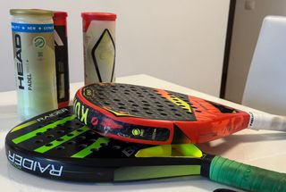 2 Palas Pádel Kuikma y Bullpadel + 3 Botes