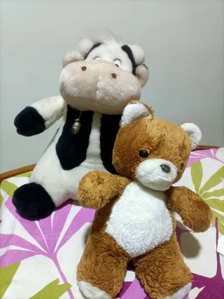 Peluche Vaca Dálmata con Flores