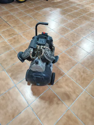Compresor de aire 50 litros Marca cevik pro