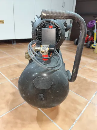 Compresor de aire 50 litros Marca cevik pro