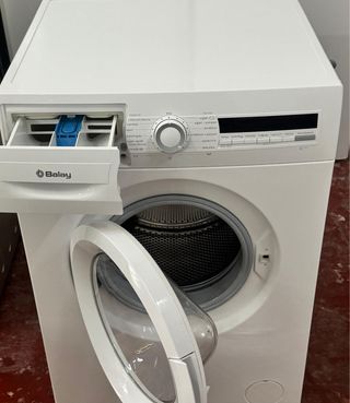 LAVADORA DE CARGA FRONTAL MARCA BALAY DE 8 KILOS