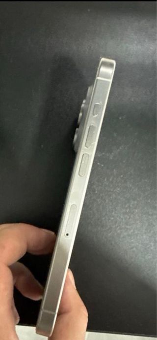 iPhone 15 Pro 128GB 88% Batteria