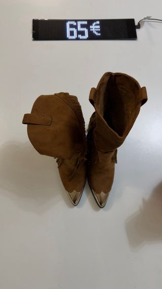 Stivaletti modello Dallas, Isabel Goebbels