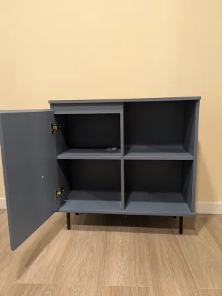 Mueble aparador pequeño azul. 80cmx80cmx31cm.