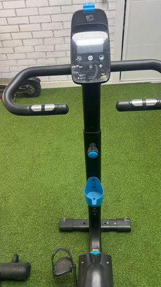 Bici estática, remo y barra