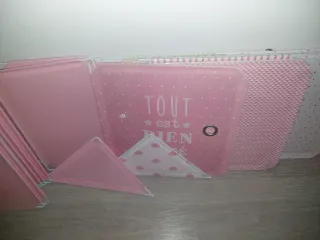 Castillo organizador de juguetes rosa