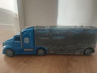 Camión Transportador de Coches Policía