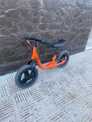 Bici sin pedales naranja