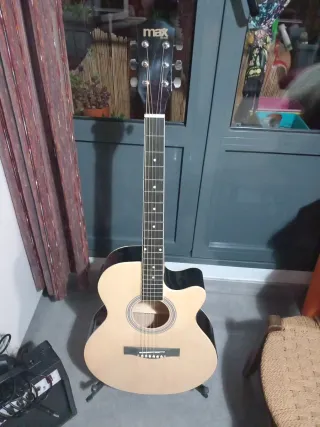 Guitarra Electroacústica + Amplificador