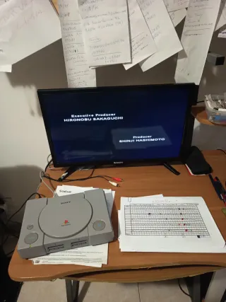 PlayStation 1 SCPH-9002 Grigia