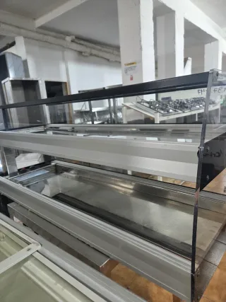 Vitrina doble acristalada