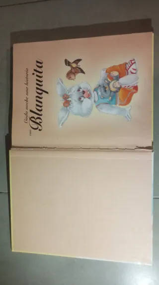 CADA NOCHE UNA HISTORIA CON BLANQUITA